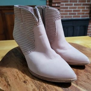 FRYE Pink Jennifer Logo Perforated Leather Heeled Boots SZ 6.5